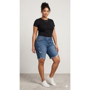 Slink Jeans Curvy Bermuda Denim Shorts Medium Wash Distressed Raw Hem Size 18